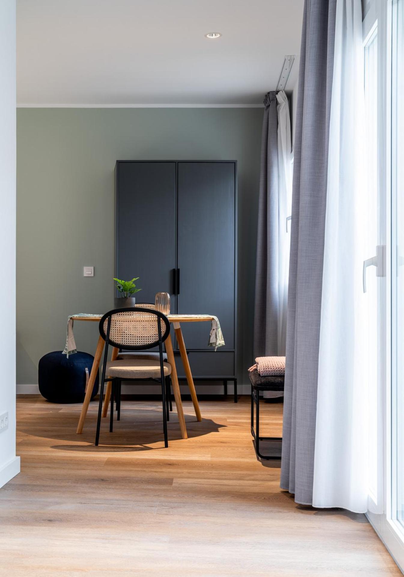 Limehome Sevilla Ronda De Capuchinos Exteriör bild